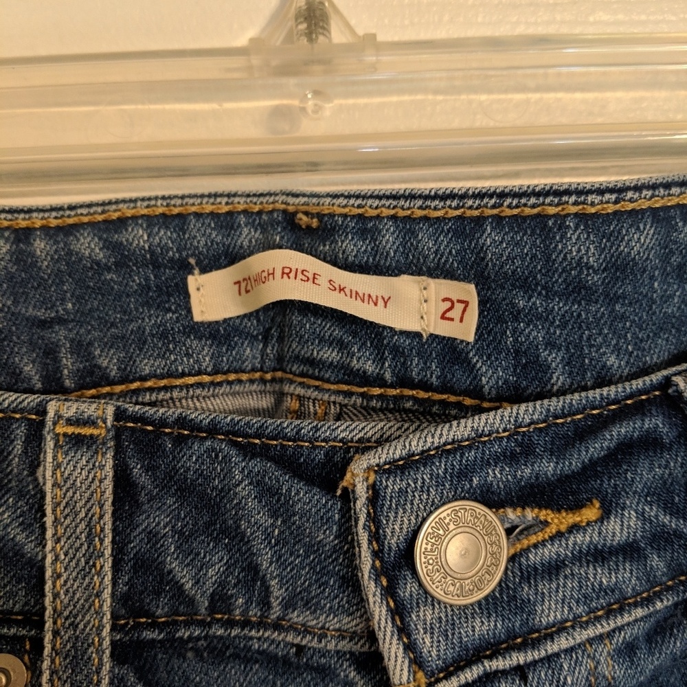 Levi's 721 Ripped High Waist Skinny Jeans, size 27